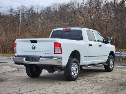 Used 2024 RAM 2500 Tradesman w/ Chrome Appearance Group image 13