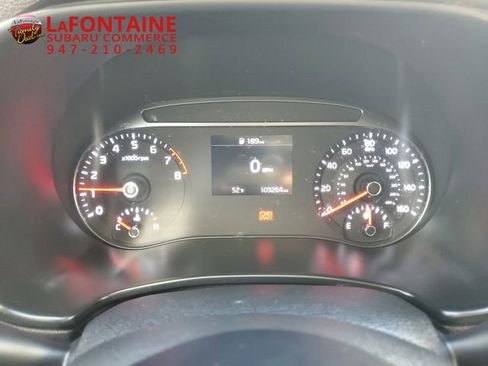 Used 2021 Kia Soul LX FWD image 13