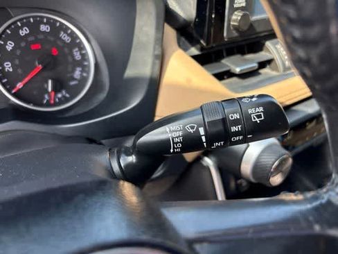 Used 2019 Toyota RAV4 XLE Premium FWD image 17