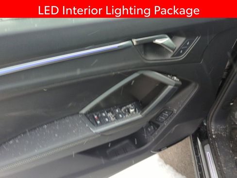 Used 2022 Audi Q3 2.0T Premium Plus w/ Premium Plus Package image 9