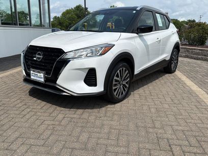Used 2023 Nissan Kicks SV