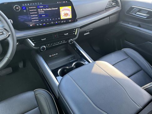 Used 2025 Chevrolet Tahoe Premier image 19