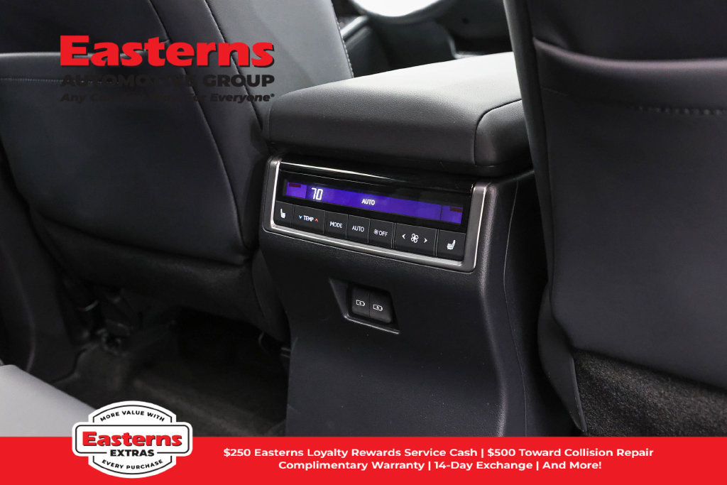 Used 2024 Lexus GX 550 w/ Cold Area Package AWD/4WD image 27