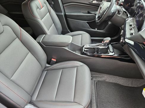 New 2026 Chevrolet Trax RS w/ Driver Confidence Package FWD image 17