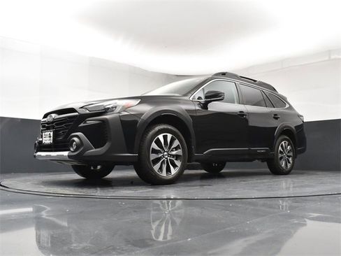 Used 2025 Subaru Outback Limited XT w/ Popular Package #2 image 21