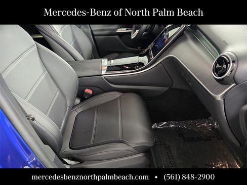 Certified 2025 Mercedes-Benz GLC 300 image 29