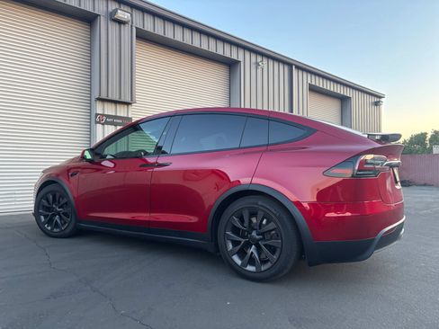 Used 2025 Tesla Model X AWD/4WD image 8