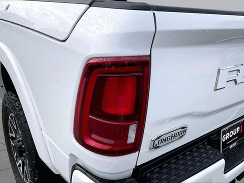 Used 2025 RAM 2500 Limited AWD/4WD image 25