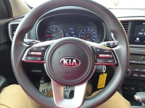 Used 2020 Kia Sportage LX image 26