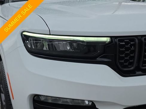 Certified 2025 Jeep Grand Cherokee Summit w/ Obsidian Package AWD/4WD image 7