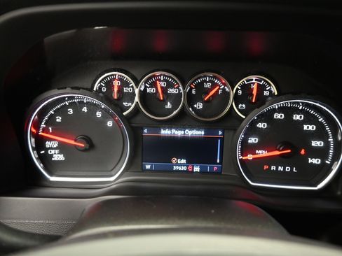 Used 2022 Chevrolet Silverado 1500 LT image 13