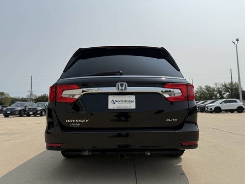 Used 2018 Honda Odyssey Elite image 34