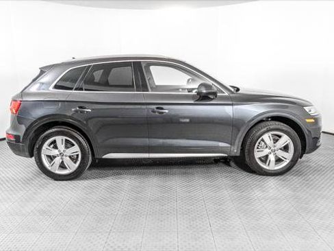 Used 2019 Audi Q5 2.0T Premium w/ Convenience Package AWD/4WD image 9