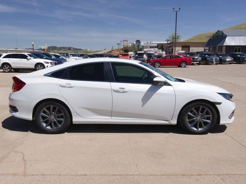 Used 2019 Honda Civic EX image 5