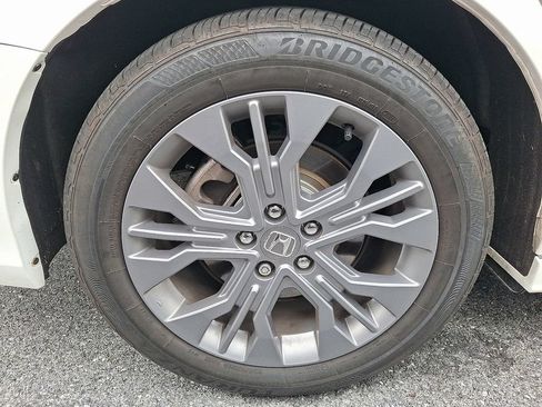 Used 2025 Honda Odyssey Touring image 7