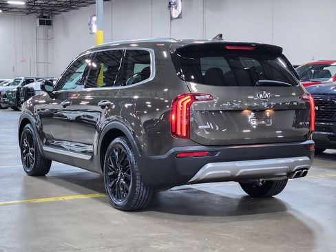 Used 2020 Kia Telluride SX w/ SX Prestige Package AWD/4WD image 11