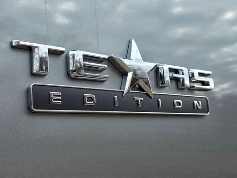 New 2026 Chevrolet Silverado 2500 LT w/ Texas Edition image 9