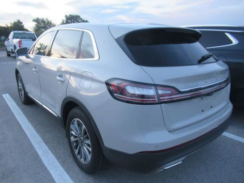 Used 2020 Lincoln Nautilus FWD w/ Equipment Group 101A image 4