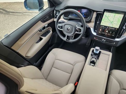 New 2026 Volvo XC90 B6 Plus w/ Protection Package Premier image 10