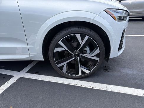 Certified 2026 Volvo XC60 B5 Ultra w/ Protection Package Premier AWD/4WD image 13