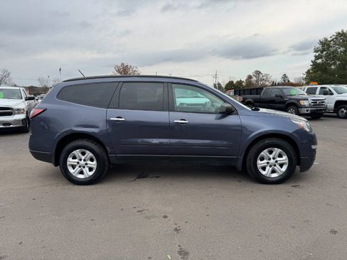 Used 2014 Chevrolet Traverse LS image 6