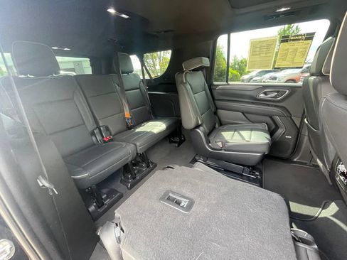 Used 2023 GMC Yukon XL SLT w/ SLT Premium Package AWD/4WD image 27