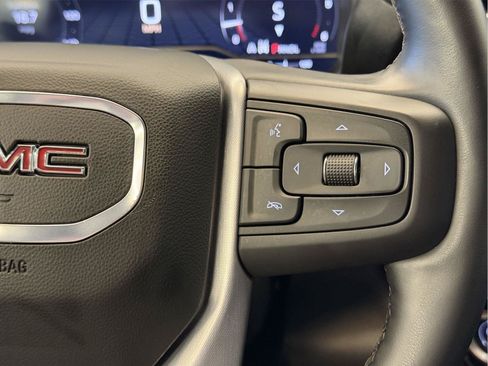 Certified 2025 GMC Sierra 1500 SLT AWD/4WD image 15