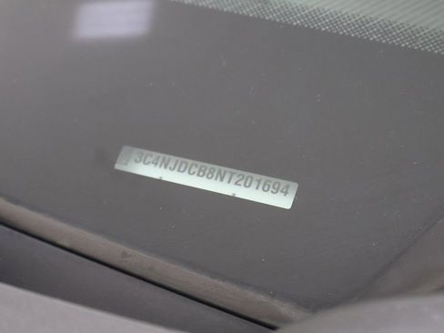 Used 2022 Jeep Compass Limited image 48