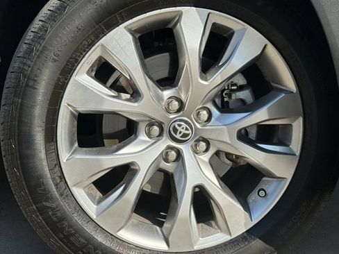 Used 2026 Toyota Grand Highlander FWD image 9