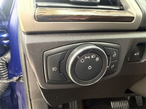 Used 2015 Ford Fusion SE w/ Equipment Group 202A image 18