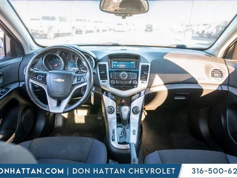 Used 2014 Chevrolet Cruze LT image 3
