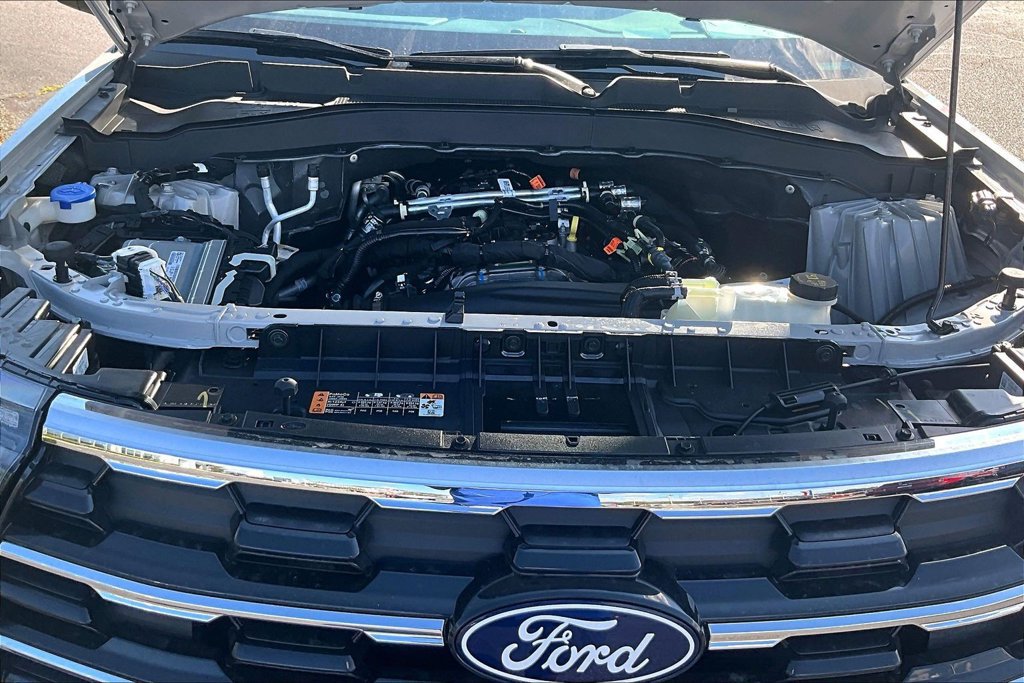 New 2027 Ford Explorer Active w/ Active Comfort Package RWD image 11