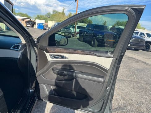 Used 2016 Cadillac SRX Luxury w/ Driver Awareness Package FWD image 40