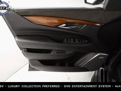 Used 2016 Cadillac Escalade ESV Luxury image 22