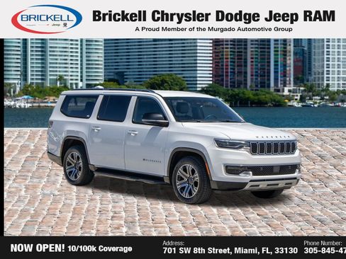 Used 2024 Jeep Wagoneer L Series II w/ Flexible Seating Group AWD/4WD image 3