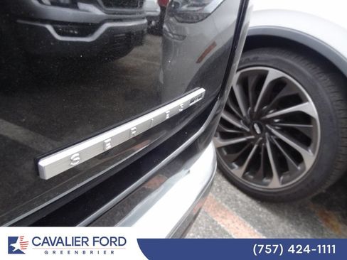 Used 2022 Jeep Wagoneer Series II w/ Convenience Group I AWD/4WD image 6