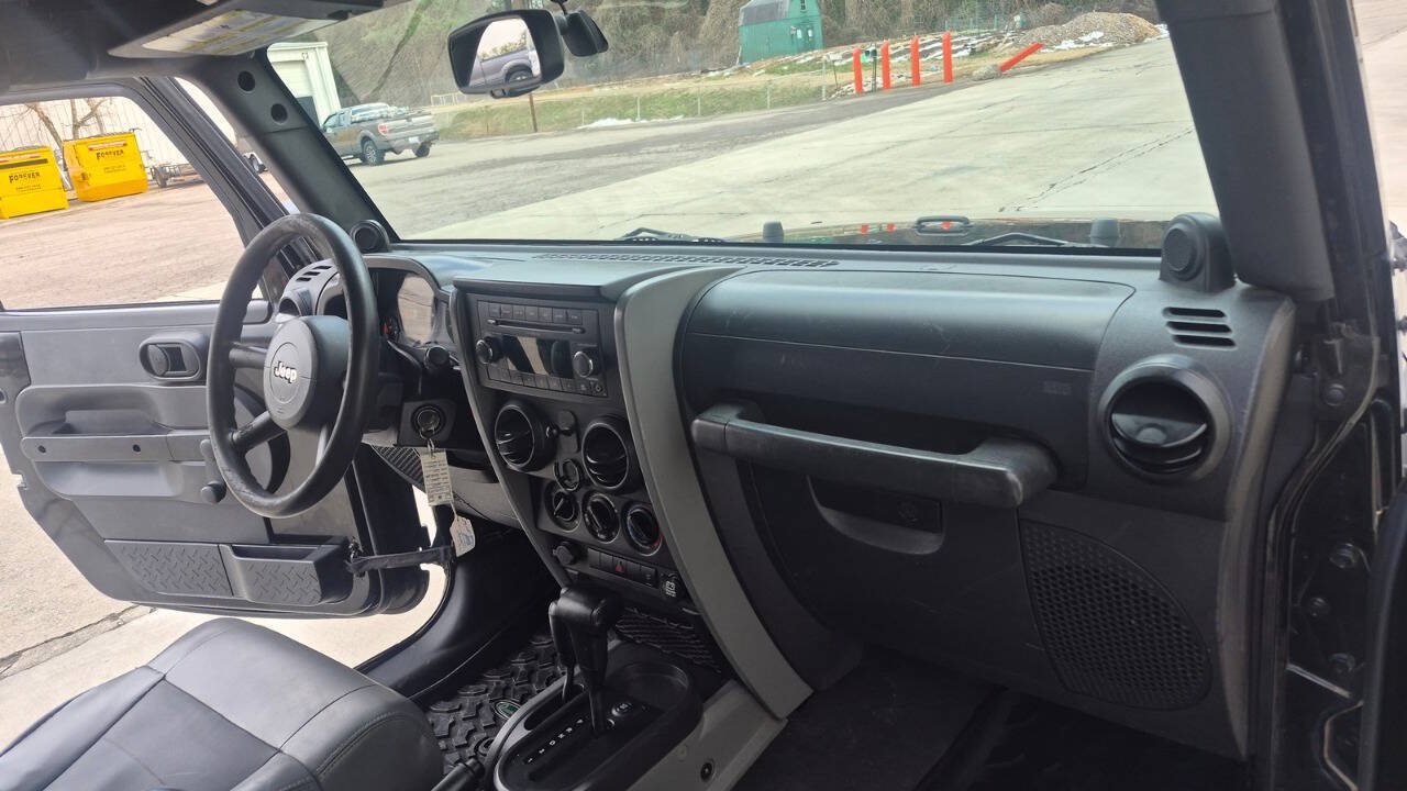 Used 2009 Jeep Wrangler X w/ Black Appearance Group AWD/4WD image 44