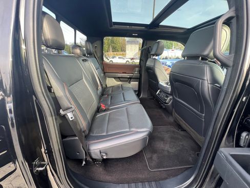 Used 2021 Ford F150 Lariat w/ Equipment Group 502A High image 18