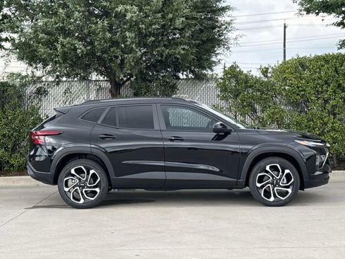 New 2026 Chevrolet Trax RS FWD image 3