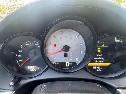 Used 2013 Porsche Boxster S image 19