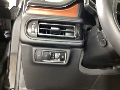 Used 2023 Lincoln Aviator Reserve w/ Equipment Group 201A AWD/4WD image 12
