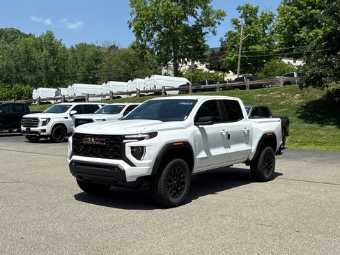 New 2026 GMC Canyon Elevation w/ Convenience Package AWD/4WD image 1