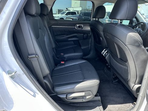 Used 2023 Kia Sorento SX FWD image 19