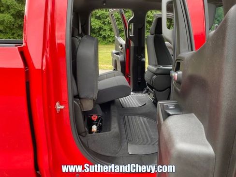 Used 2019 Chevrolet Silverado 1500 Custom w/ Custom Convenience Package AWD/4WD image 38