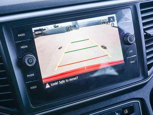 Used 2020 Volkswagen Atlas Cross Sport SE w/ Panoramic Sunroof Package image 45