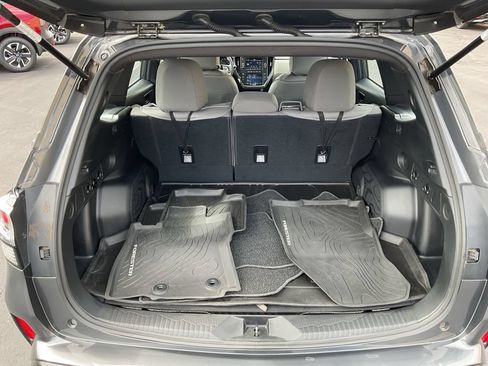 Used 2025 Subaru Forester AWD/4WD image 21