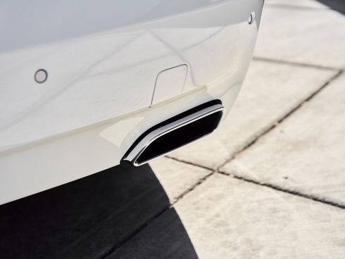 Used 2022 Rolls-Royce Ghost w/ Ghost Package image 13