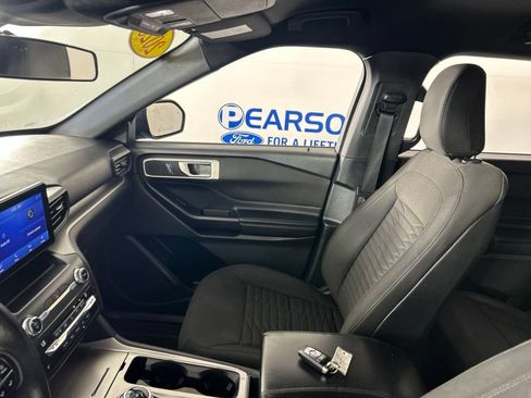 Used 2020 Ford Explorer XLT w/ Comfort Package AWD/4WD image 28