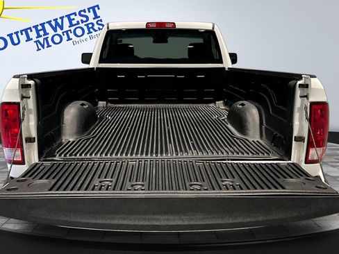 Used 2020 RAM 1500 Classic SLT AWD/4WD image 8