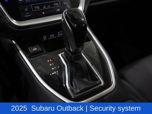 Used 2025 Subaru Outback Premium image 22